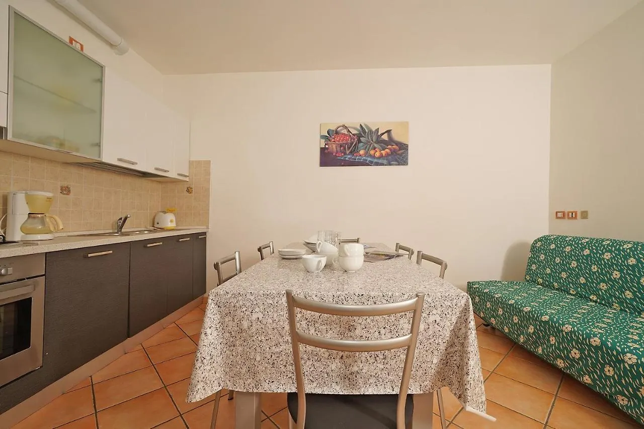 Appartamento Infinity Tignale 0*,