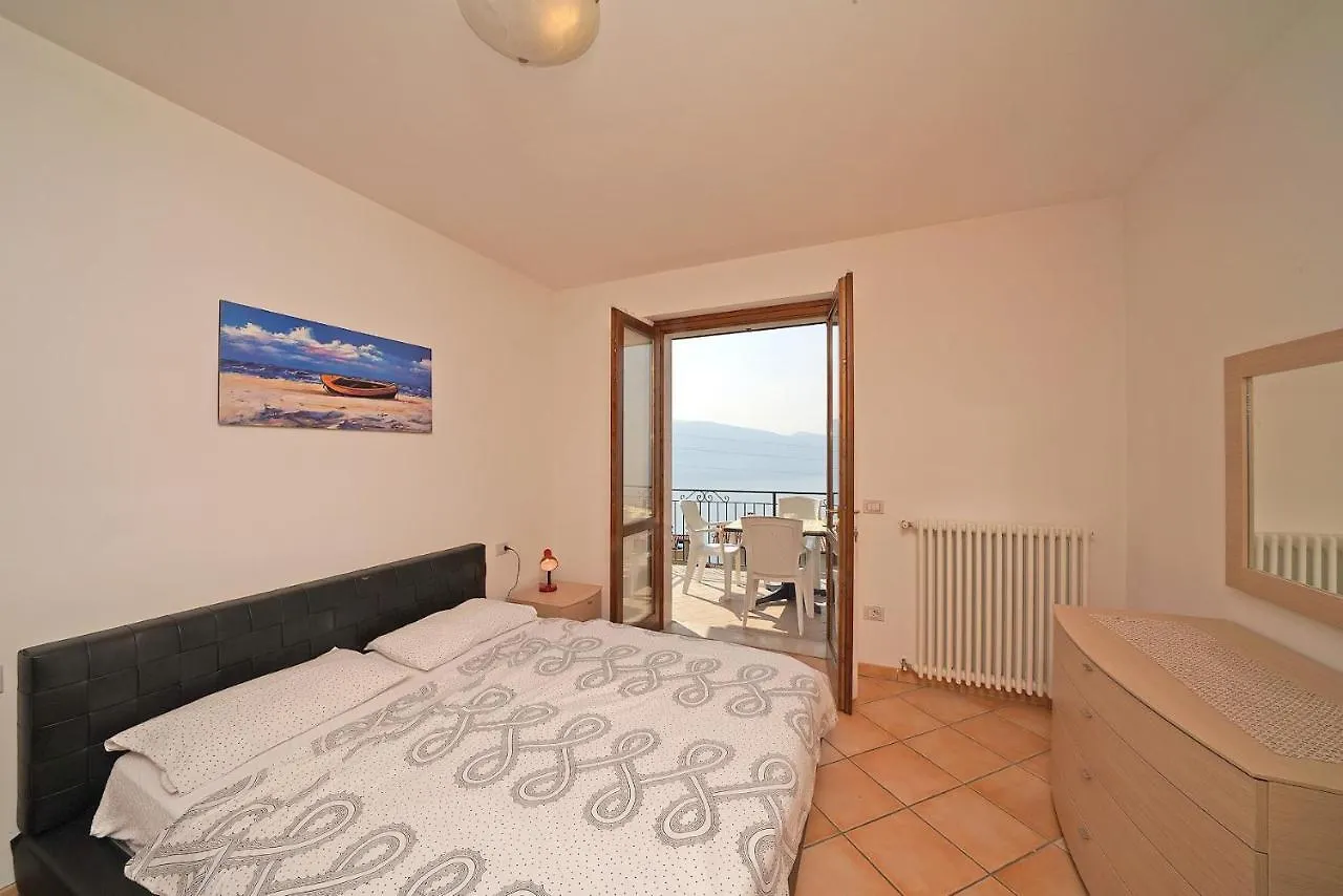 Appartamento Infinity Tignale 0*,  Italia